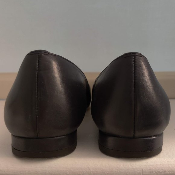 Ralph Lauren Navy Gold Accent Flats Size 7.5B - Picture 9 of 16